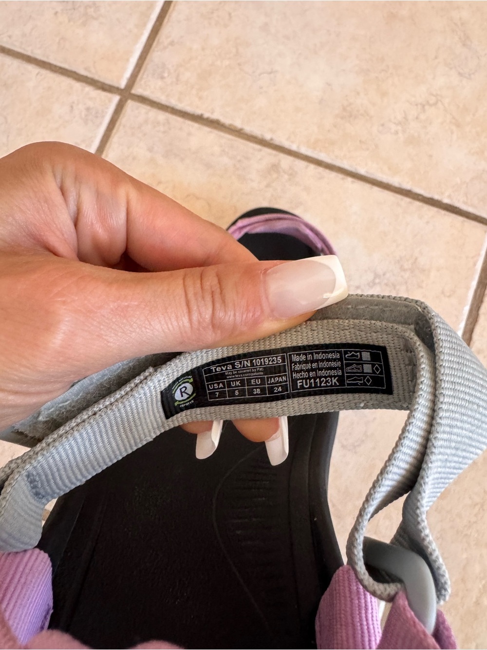 TEVA Hurricane XLT2 Eucalyptus Peach Bloom Strappy Sandals - Picture 4 of 8